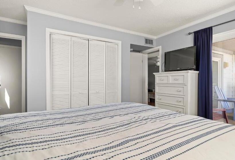 301a Queens Grant