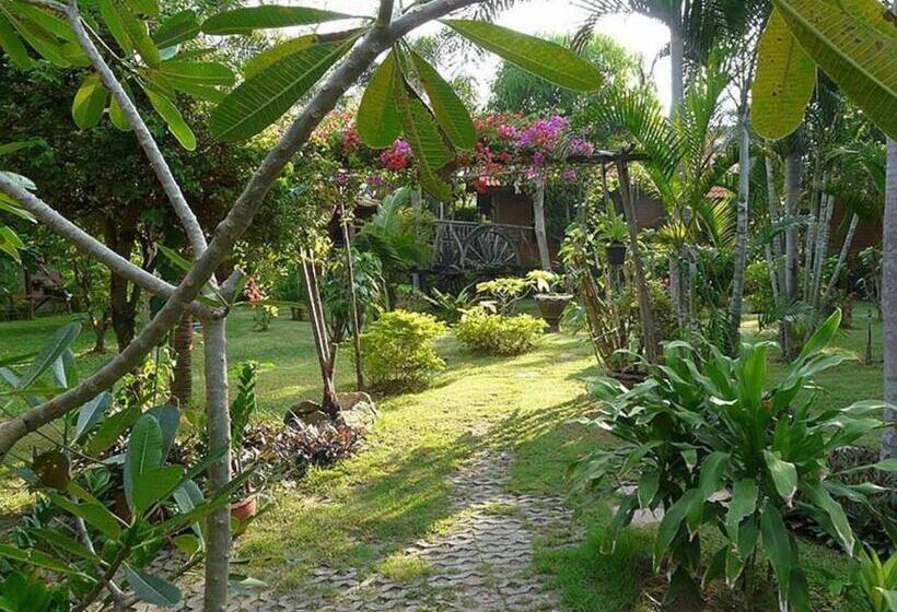 Bangsaray Village Resort