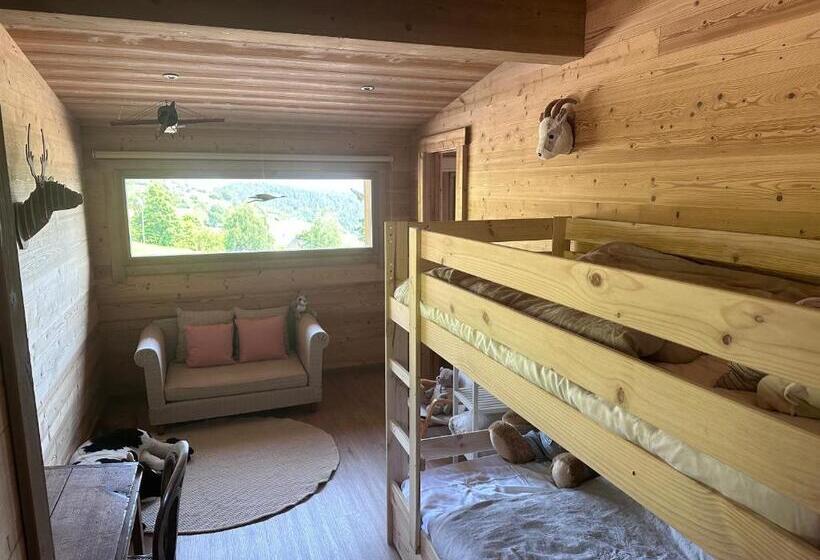 ベッドアンドブレックファースト Chalet La Petite Ourse