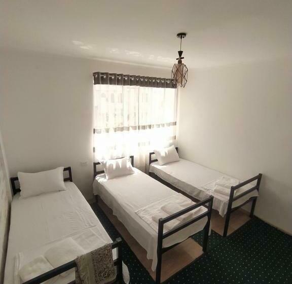 Hostel Chinor