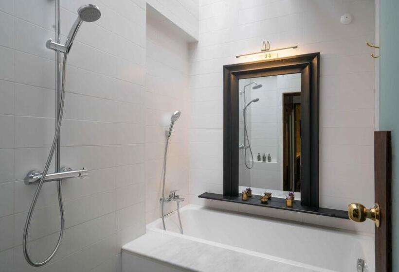 בית מלון כפרי Taru Villas Kandy