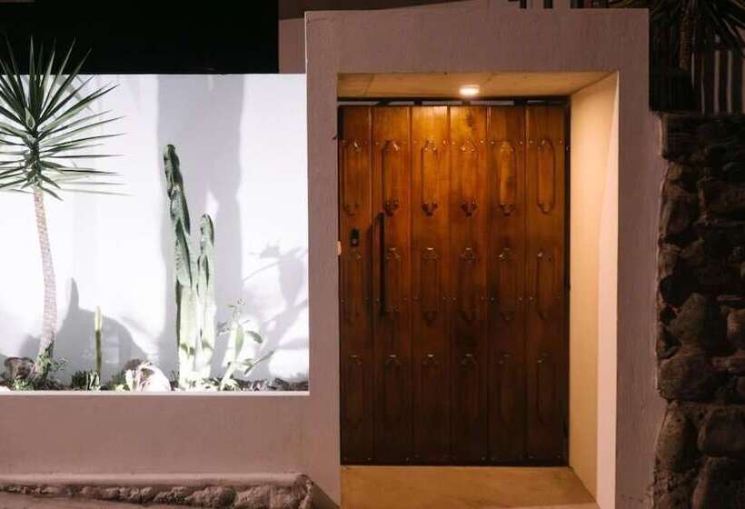 پانسیون Hostal Pimampiro