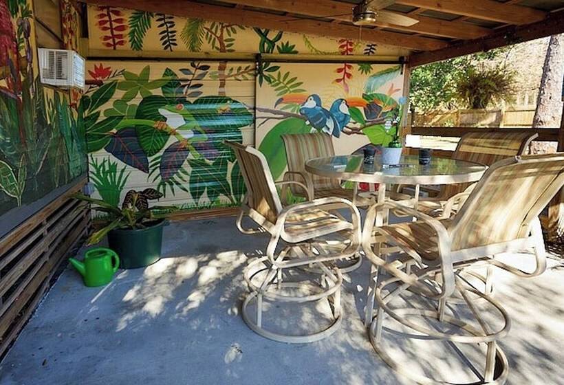 بنسيون Pleasant Days Lodging Scallop Room