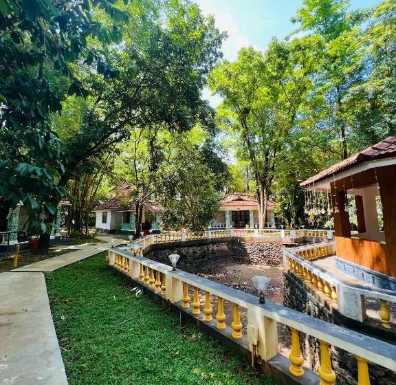 펜션 Surya Eco And Wedding Resort