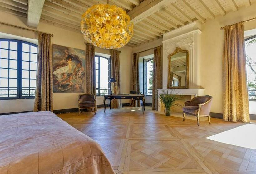 Bed and Breakfast Chateau De Lascoups