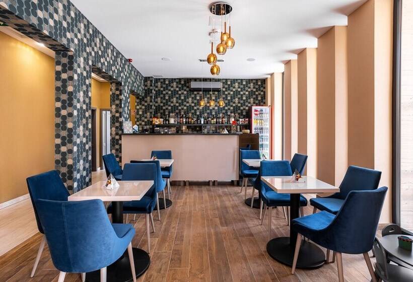 مبيت وإفطار Ikonik Spa