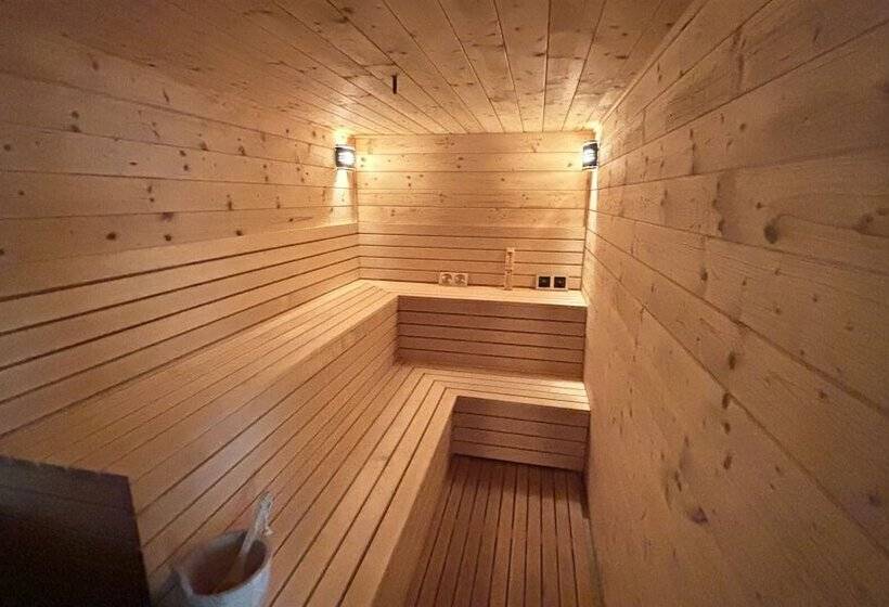 Bed and Breakfast Ikonik Spa