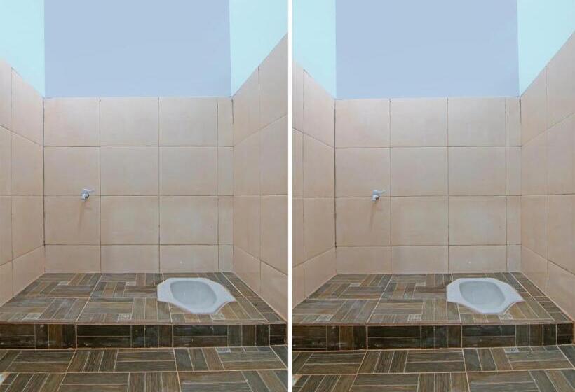 فندق Spot On 92570 Putri Guest House Syariah