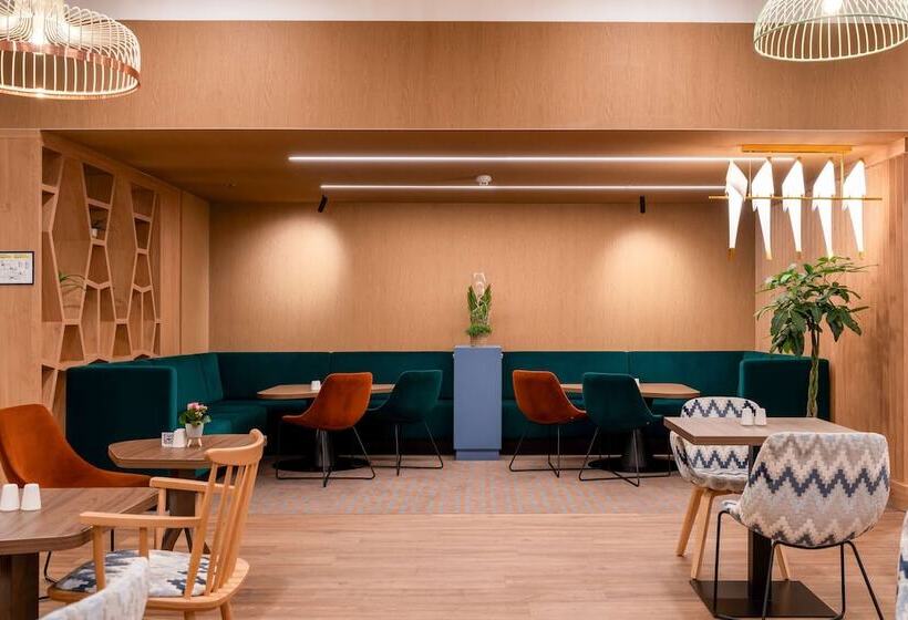 בית מלון כפרי Hampton By Hilton Budapest City Centre