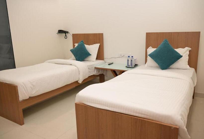 Отель Om Inn