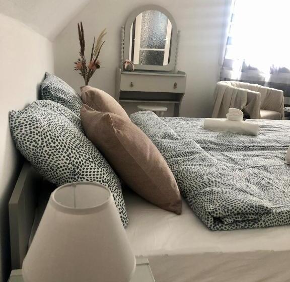 膳宿费 Aniiza Apartman