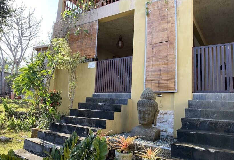 مسافرخانه Villa Anjing 2