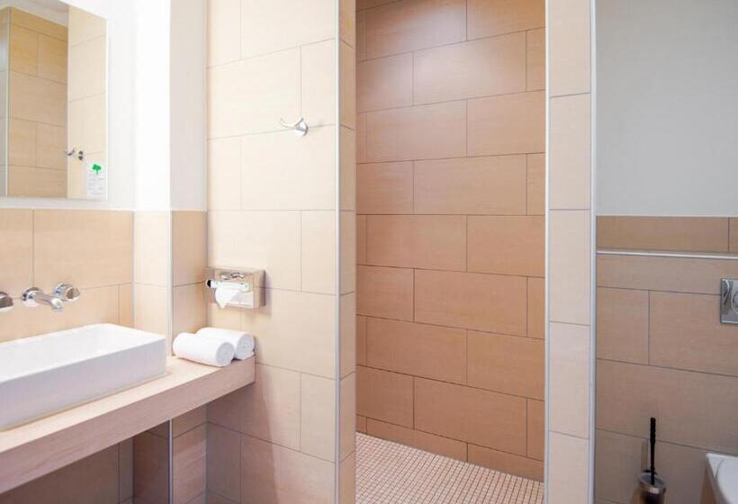 هتل Aspria Hannover