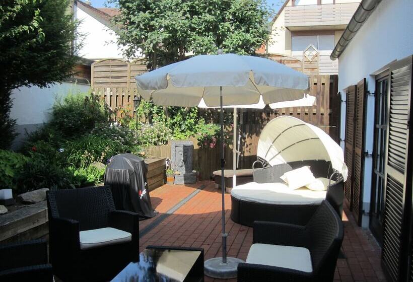 בית מלון כפרי Gastehaus Engelgasse Herzogenaurach