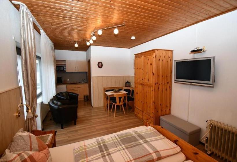 ホテル Gästehaus Steuer