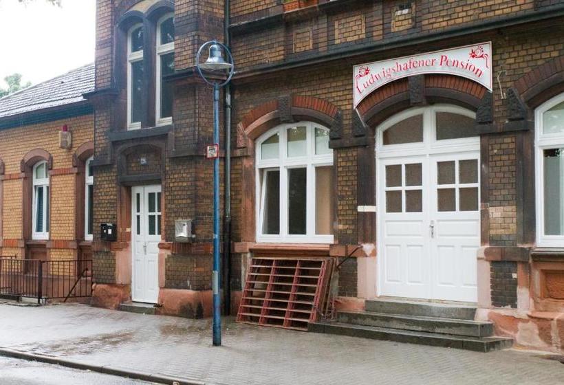 בית מלון כפרי Pension Lu