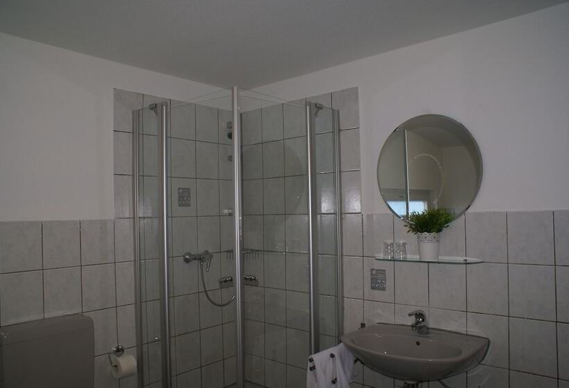 فندق Pension Lindenhof