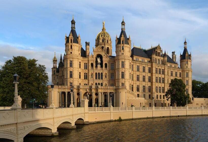 Отель Pension Schwerin Haus Schreiber
