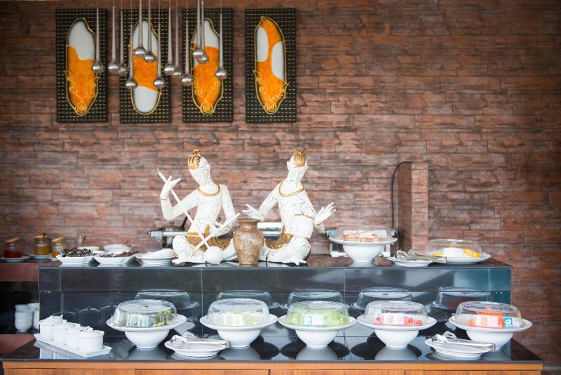 هتل Phi Phi Nice Beach Resort