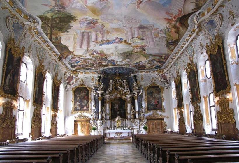 בית מלון כפרי The Classic Oldtimer