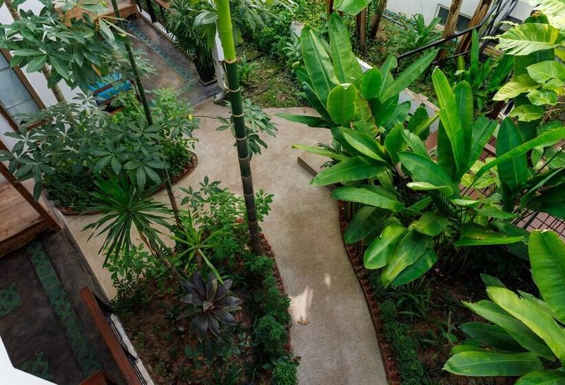 בית מלון כפרי Sakaban Suite