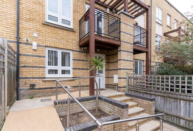 بنسيون Luxury 5bd Guesthouse