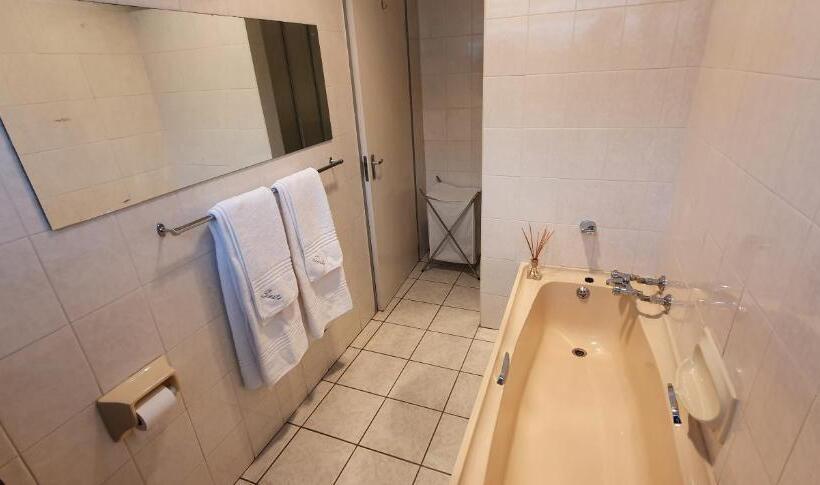 פנסיון Siesta Guest House