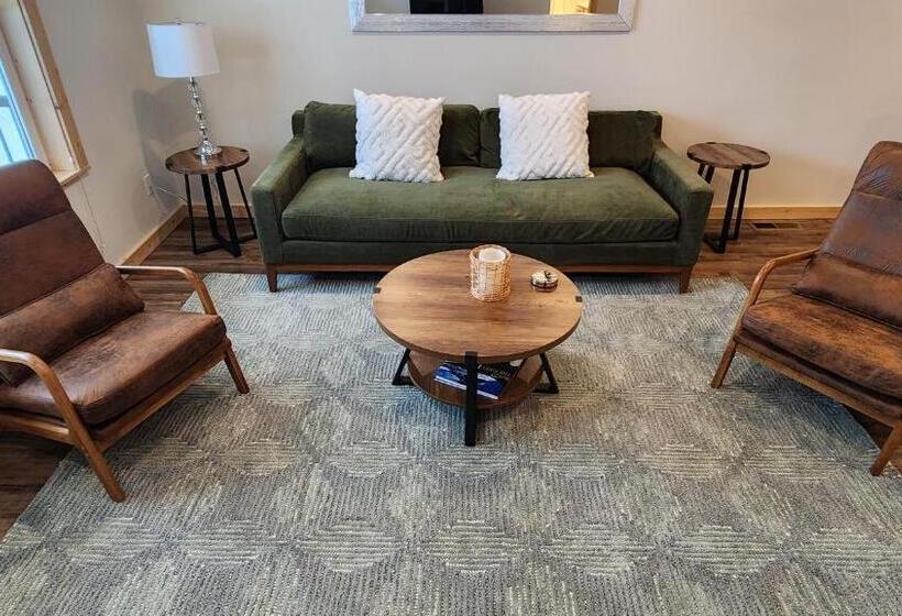 モーテル Beargrass Lodging & Rv Resort
