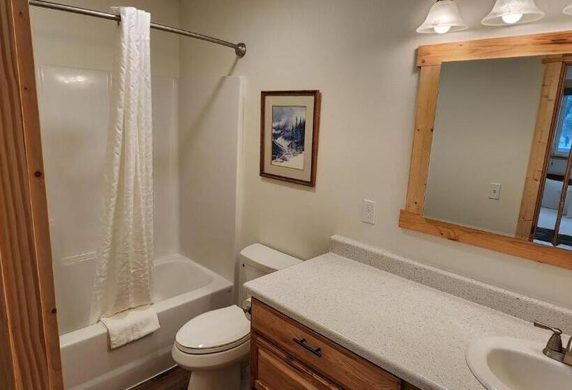 モーテル Beargrass Lodging & Rv Resort