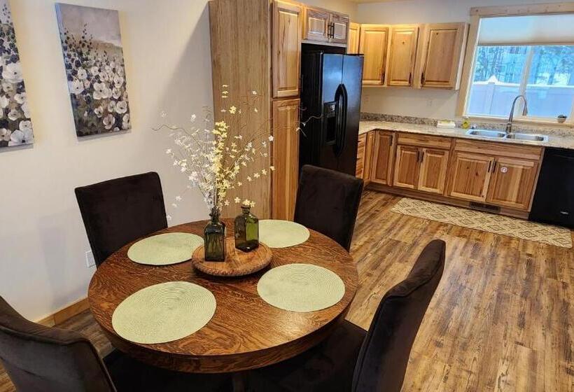 モーテル Beargrass Lodging & Rv Resort