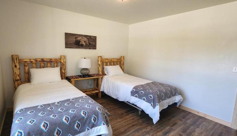 モーテル Beargrass Lodging & Rv Resort