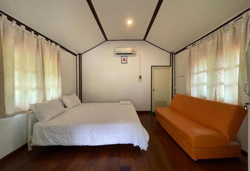 استراحتگاه บ้านระการีสอร์ต
