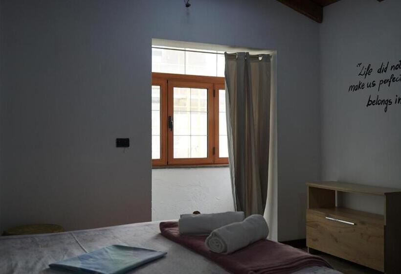 Divina Hostel