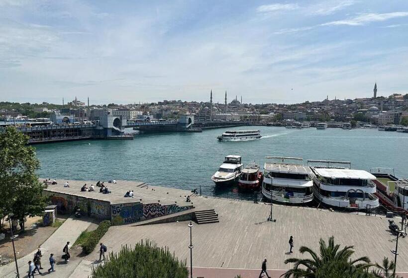 هتل Baracuda Karakoy