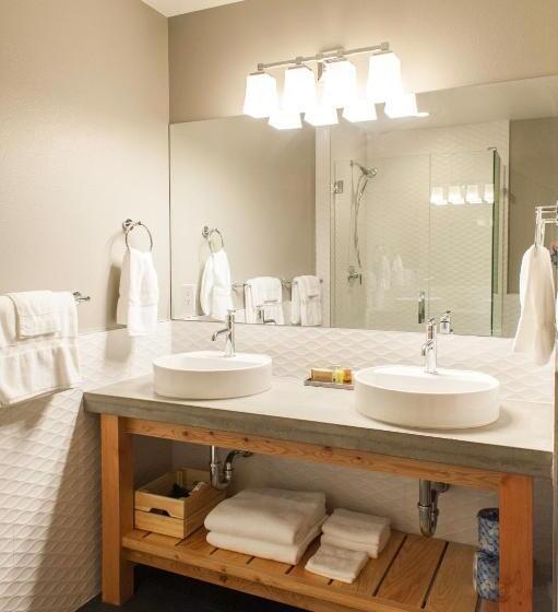 The Suites On Main