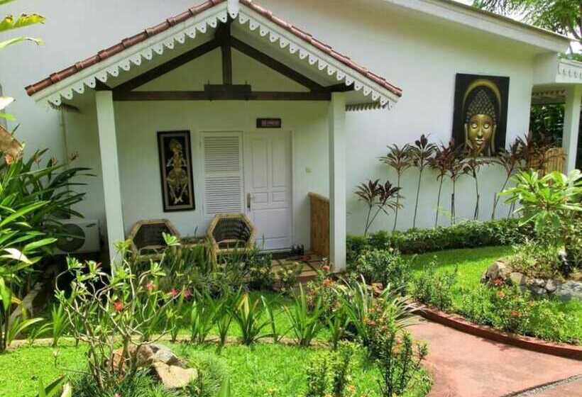 فندق Attara Heritage Senggigi