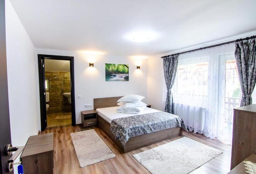 پانسیون Casa Cornelius