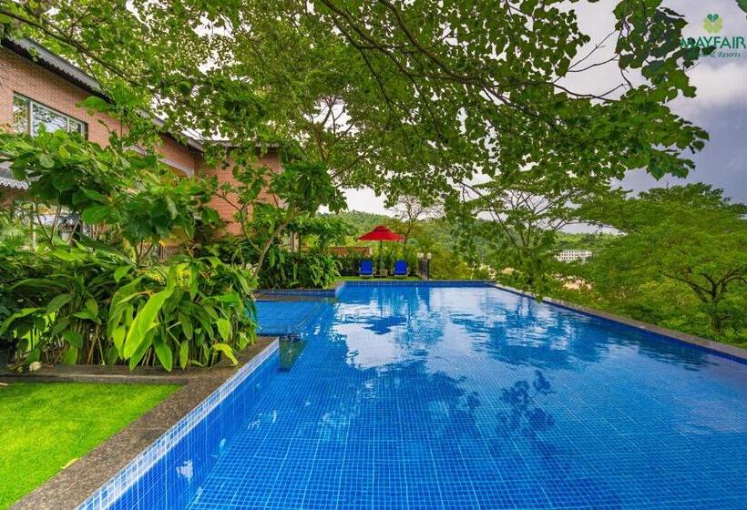 فندق Mayfair Spring Valley Resort Guwahati