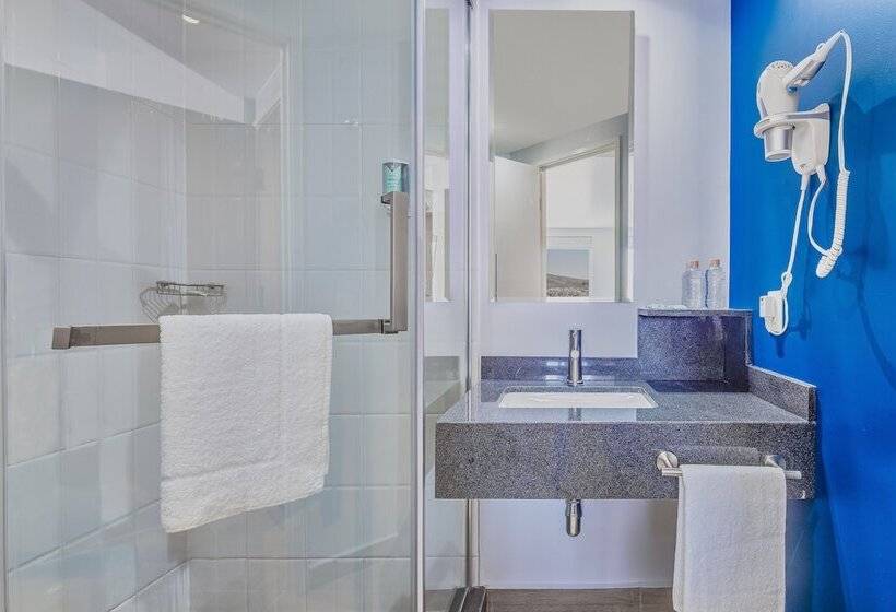 ホテル One Mazatlán