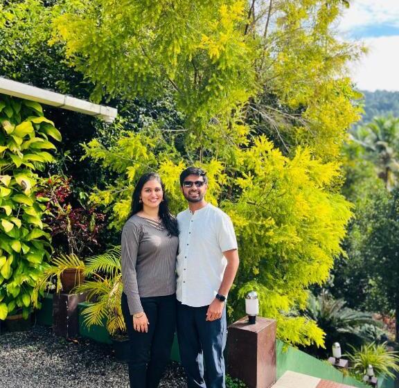 פנסיון Fab   Bamboo Hut With Open Shower