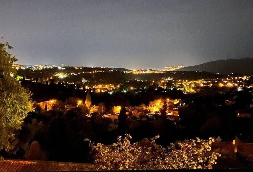 تختخواب و صبحانه Les Petites Terrasses