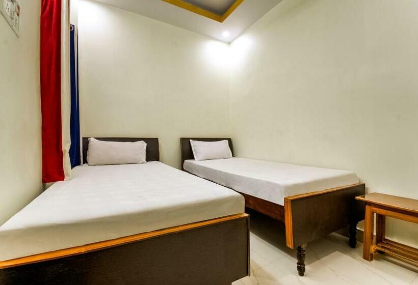 בית מלון כפרי Spot On 81255b Happy Guest House