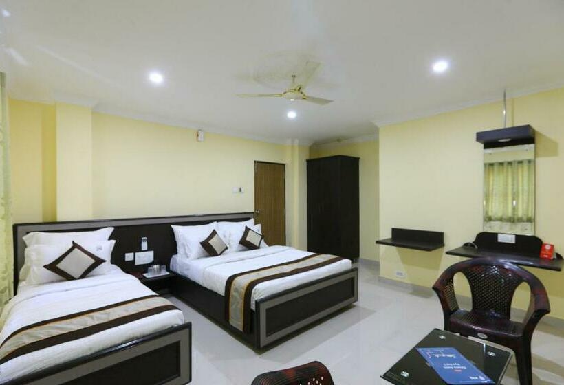 Общежитие Madrasl Hotel Chennai