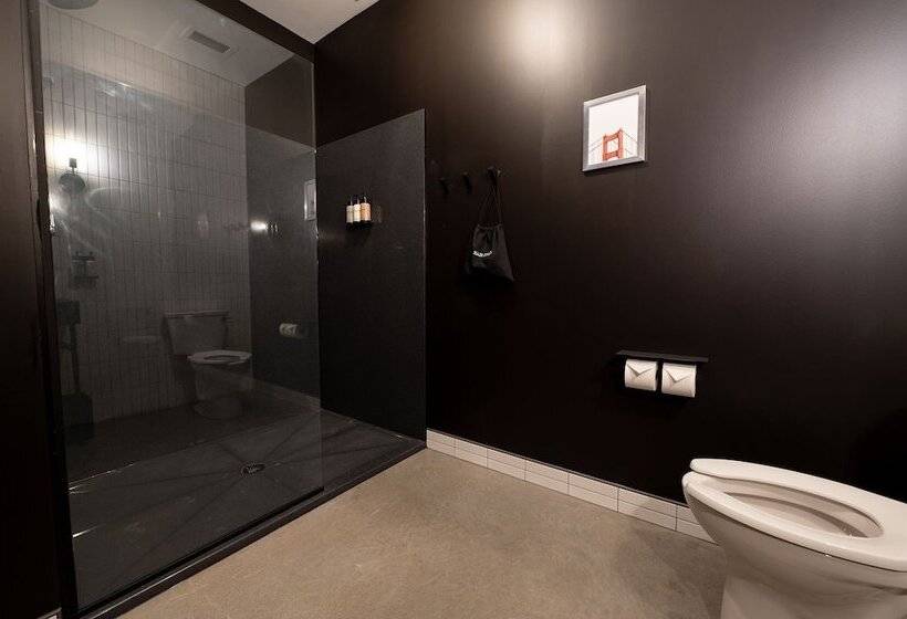 Отель Arch And Cable