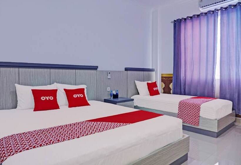 ホテル Oyo 92518 De Luna