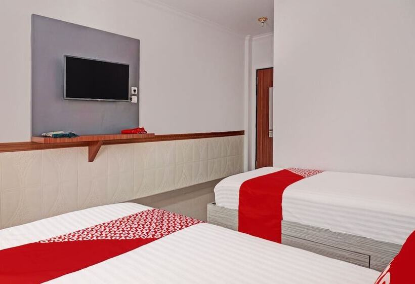 ホテル Oyo 92518 De Luna