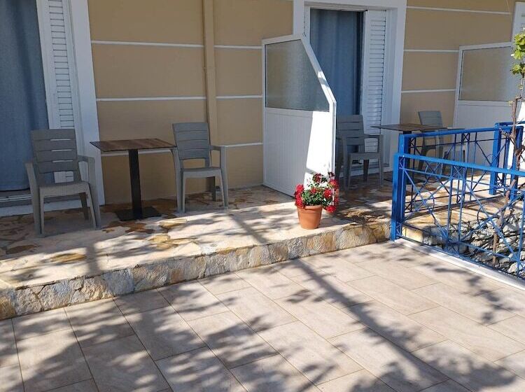 پانسیون Ionian View Guest House