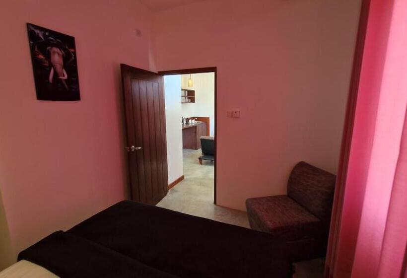 פנסיון O Neill S Cottage