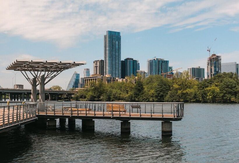هتل Citizenm Austin Downtown