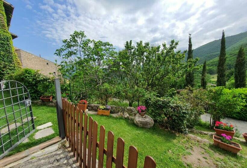 호텔 Il Borgo Di Cornillo